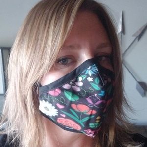 Meet your Posher, Raegan